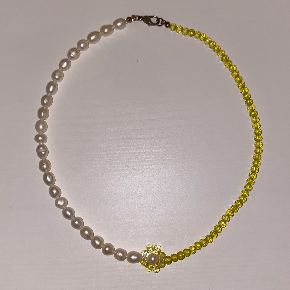 Urban Outfitters pearl green beaded flower choker necklace